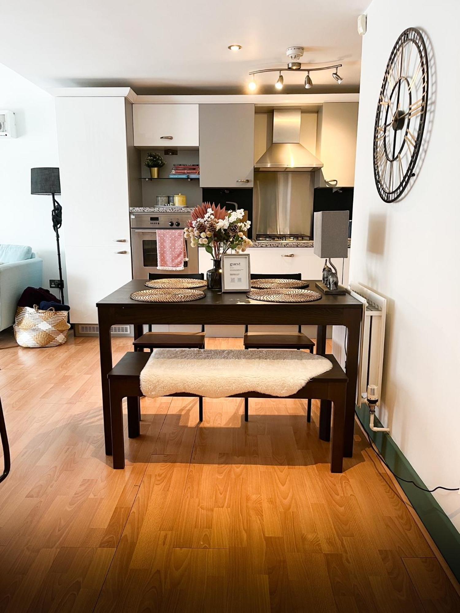 Jungle Escape, City Apartment With Parking & Terrace 체스터 외부 사진
